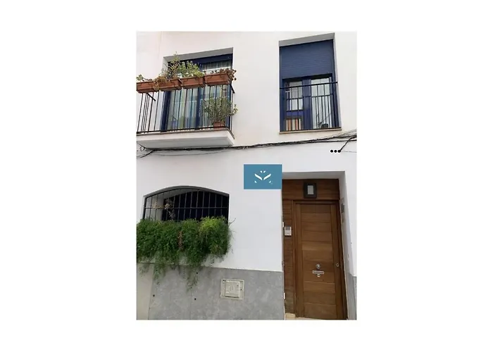 Sitges Spaces Deluxe Beach Apartment- 3 Bedroom, 2 Bathroom, Next To Beach, Sleeps 6