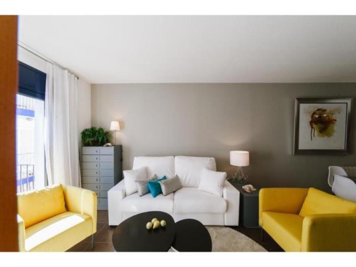 Appartamento Spaces Deluxe Apartment- 3 Bedroom, 2 Bathroom, Next To Beach, Sleeps 6 *